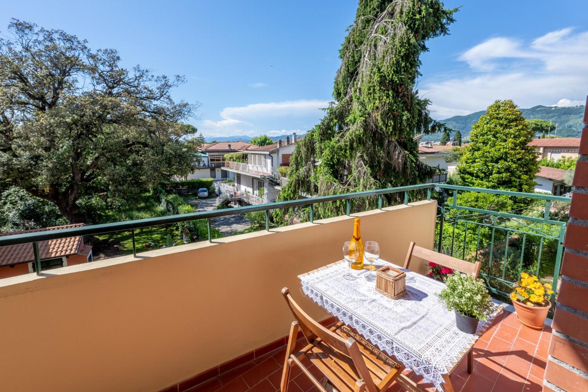 New Luxury 2Bdr Terrace, Views, Ac Apartment Marina Di Carrara Bagian luar foto