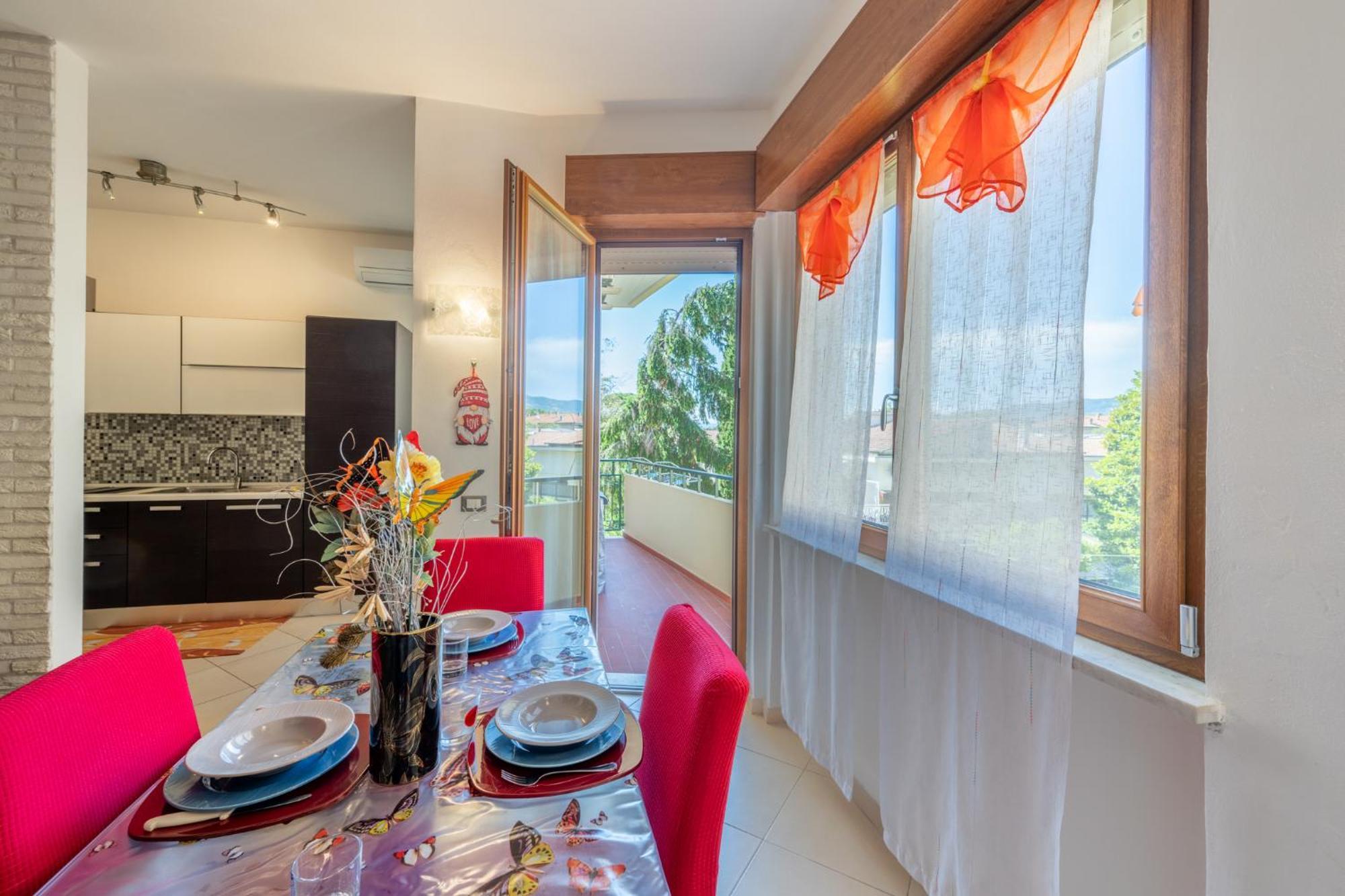 New Luxury 2Bdr Terrace, Views, Ac Apartment Marina Di Carrara Bagian luar foto