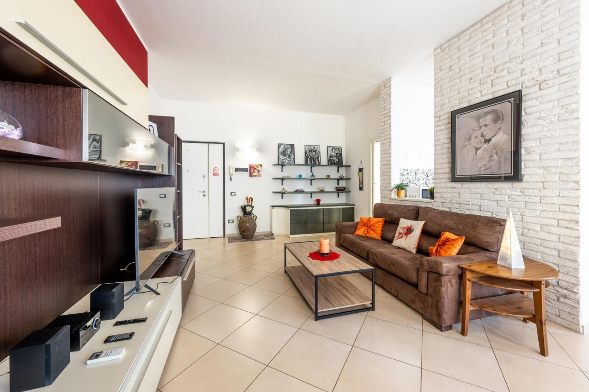 New Luxury 2Bdr Terrace, Views, Ac Apartment Marina Di Carrara Bagian luar foto