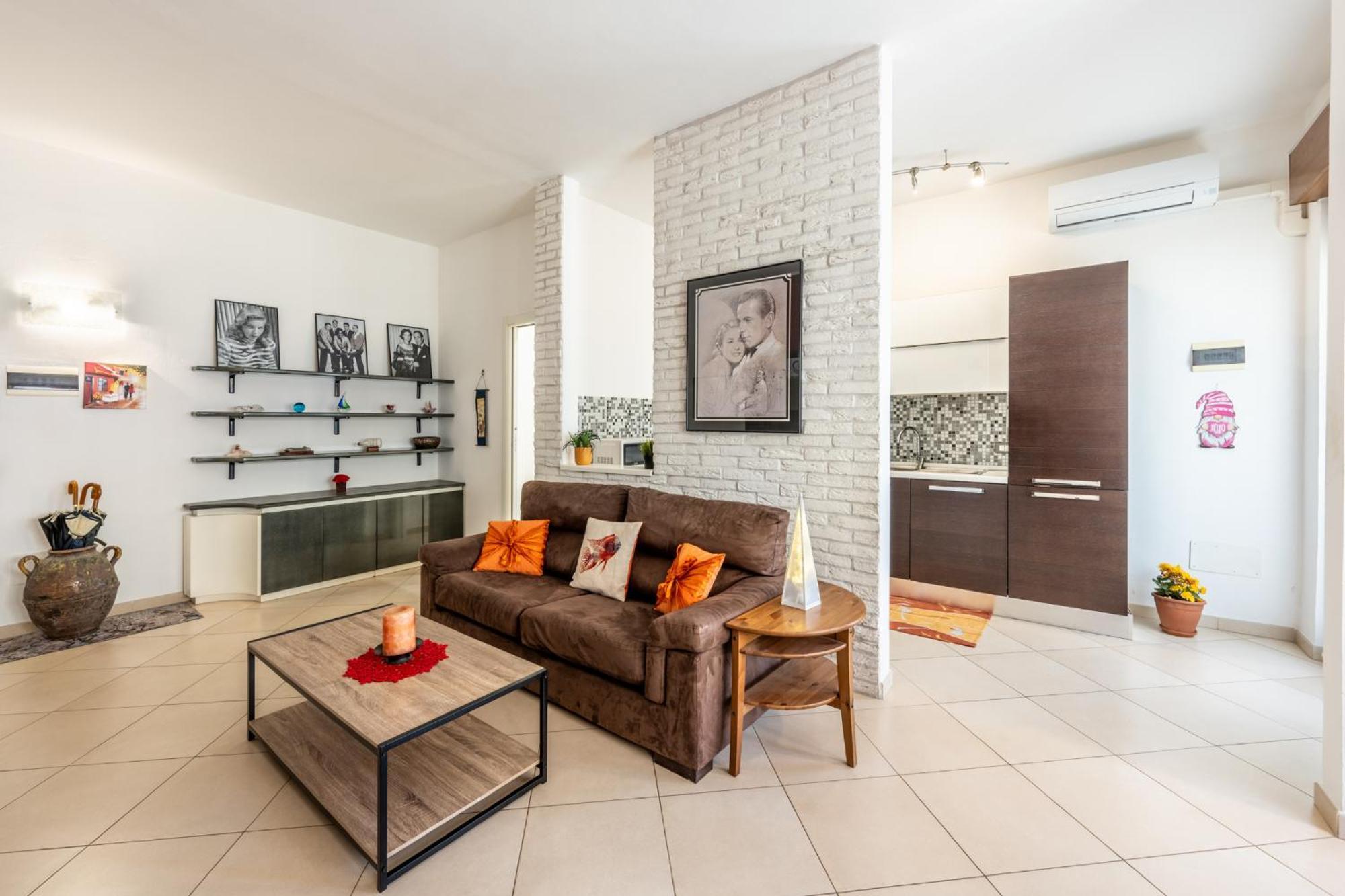 New Luxury 2Bdr Terrace, Views, Ac Apartment Marina Di Carrara Bagian luar foto